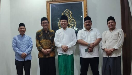 Sowan Gus Yusuf Chudlory, UNU Jogja Diminta Gencarkan Sosialisasi ke Pesantren untuk Jaring Santri Terbaik