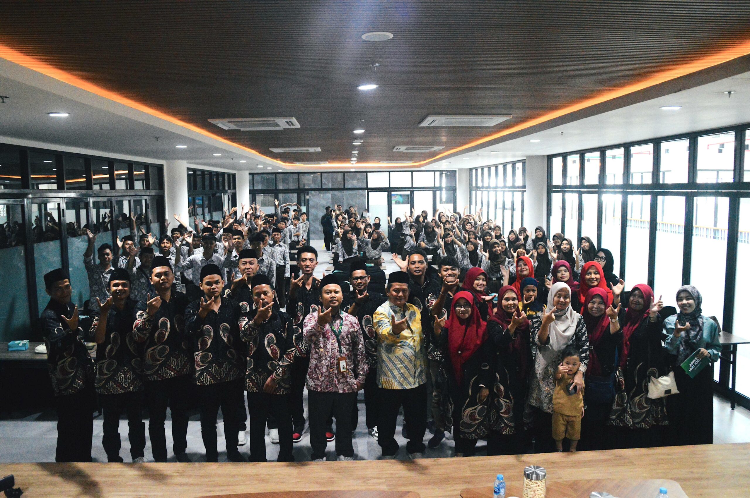 SMK Ad-Dimyati Bandung Study Tour ke UNU Jogja