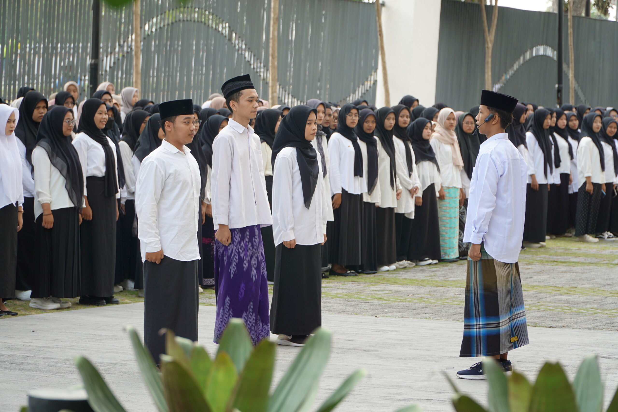 Apel Hari Santri 2024, Warek Abdul Ghoffar: Mahasiswa UNU Jogja Harus Tanggap Hadapi Masa Depan