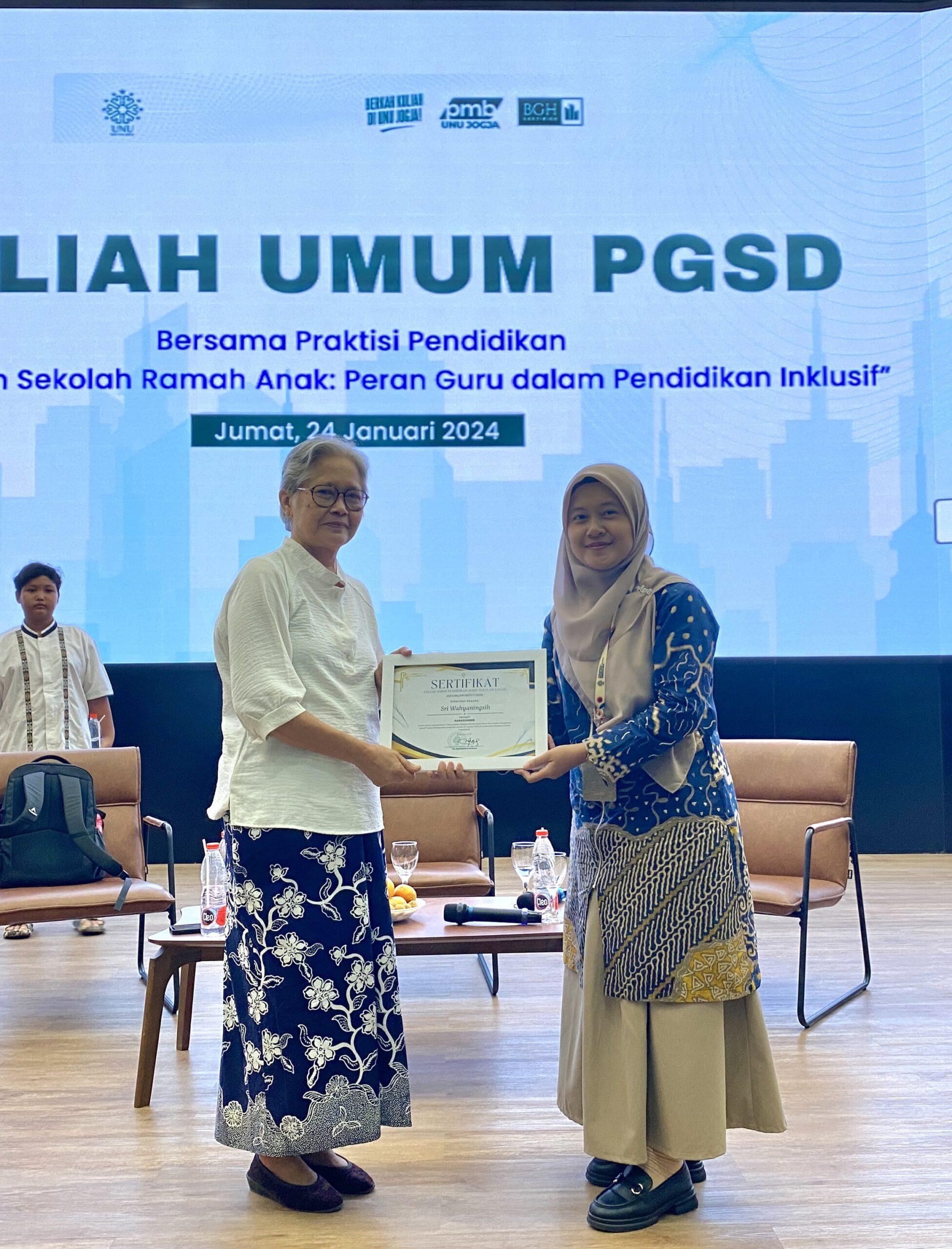 Bersiap Bentuk Agen Perubahan untuk Wujudkan Sekolah Ramah Anak, Prodi PGSD Sukses Gelar Kuliah Umum