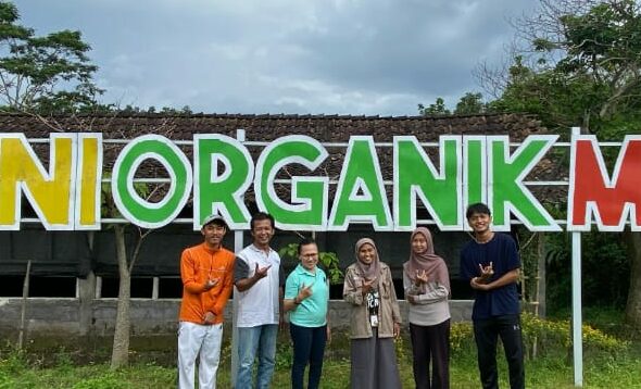 Prodi Agribisnis Perkuat Kerjasama dengan Tani Organik Merapi dalam Praktik Budidaya Sayuran, Holtikultura Organik, Inovasi Pemasaran, dan Pengembangan Agrowisata